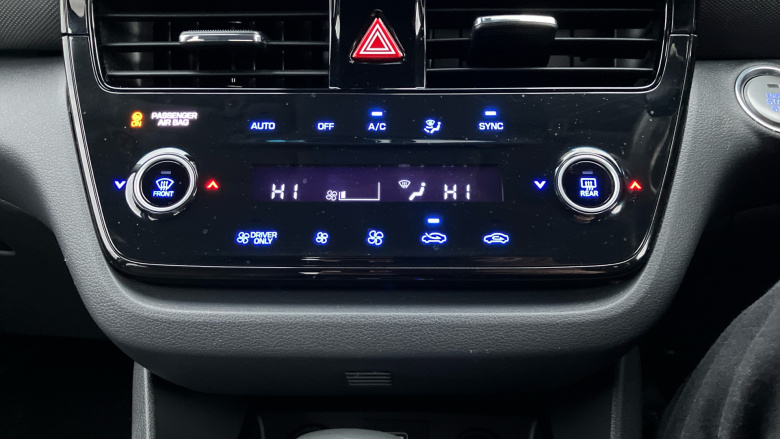 Hyundai IONIQ 1.6 GDi Hybrid Premium SE 5dr DCT Hybrid Hatchback